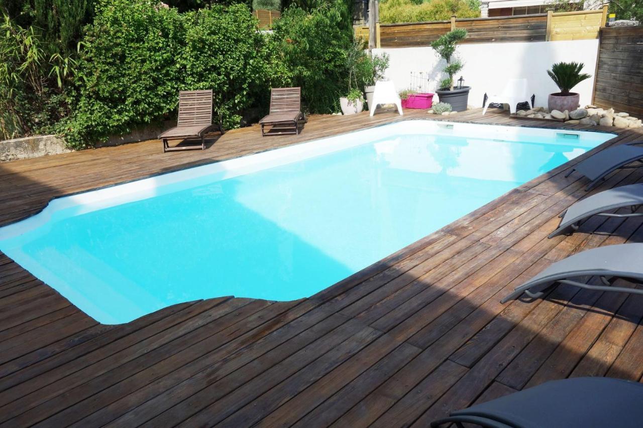 Villa Pont De L'Arc A Aix Avec Piscine Au Calme 92 M2 普罗旺斯地区艾克斯 外观 照片
