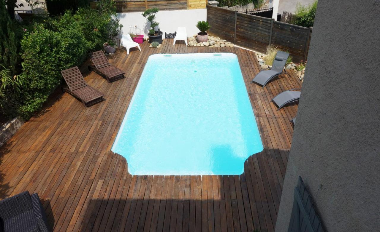 Villa Pont De L'Arc A Aix Avec Piscine Au Calme 92 M2 普罗旺斯地区艾克斯 外观 照片