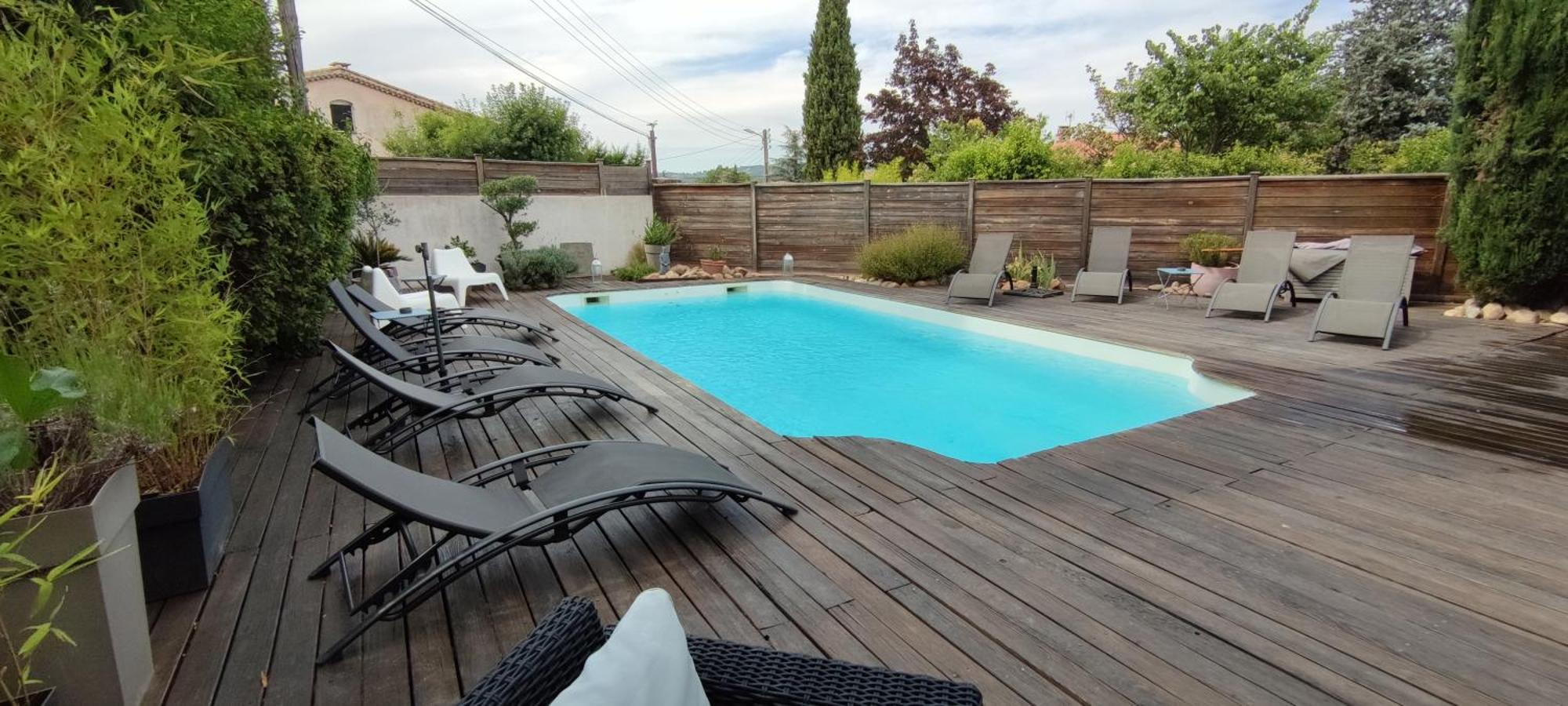 Villa Pont De L'Arc A Aix Avec Piscine Au Calme 92 M2 普罗旺斯地区艾克斯 外观 照片